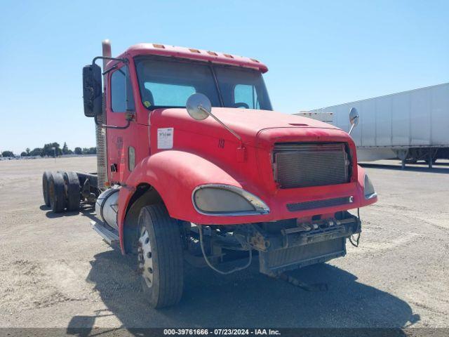  Salvage Freightliner Columbia