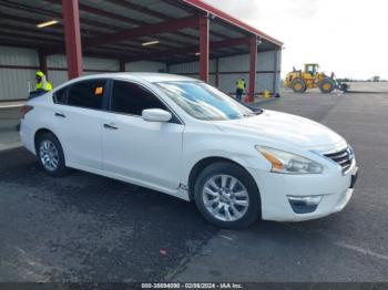  Salvage Nissan Altima