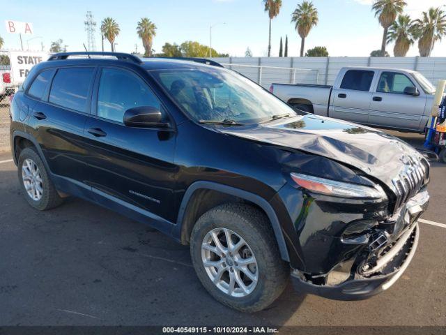  Salvage Jeep Cherokee