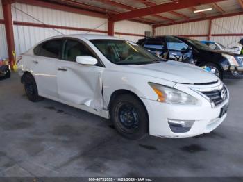  Salvage Nissan Altima