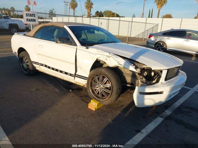  Salvage Ford Mustang