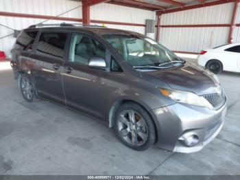  Salvage Toyota Sienna