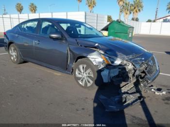  Salvage Nissan Altima