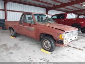  Salvage Toyota Pickup