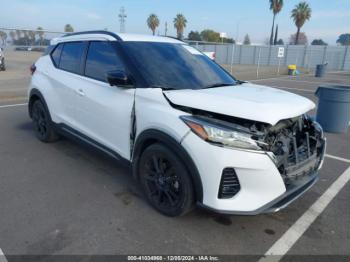  Salvage Nissan Kicks