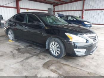  Salvage Nissan Altima