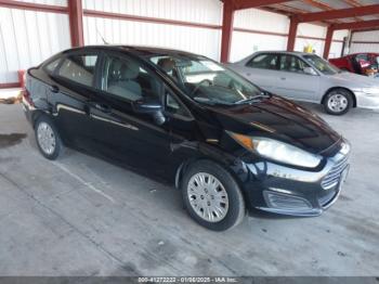  Salvage Ford Fiesta