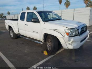  Salvage Toyota Tacoma