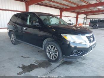  Salvage Nissan Pathfinder