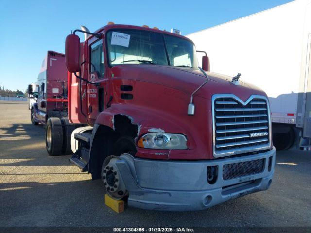  Salvage Mack Cxu612