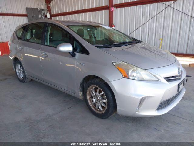  Salvage Toyota Prius v