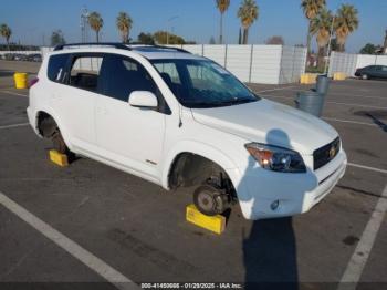  Salvage Toyota RAV4