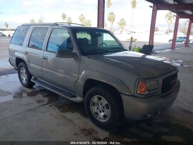  Salvage GMC Yukon