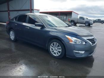  Salvage Nissan Altima