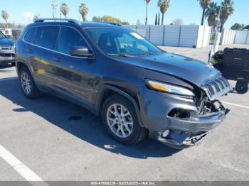  Salvage Jeep Cherokee