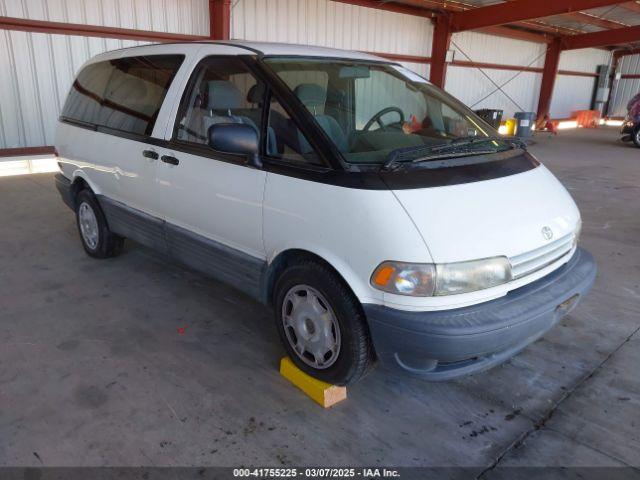  Salvage Toyota Previa