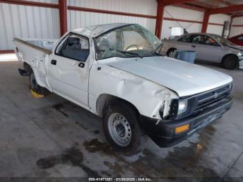  Salvage Toyota Pickup