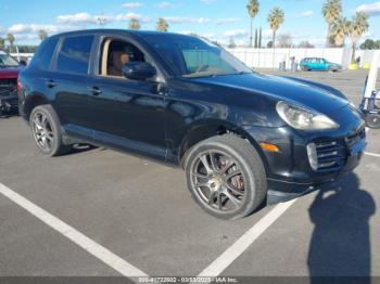  Salvage Porsche Cayenne