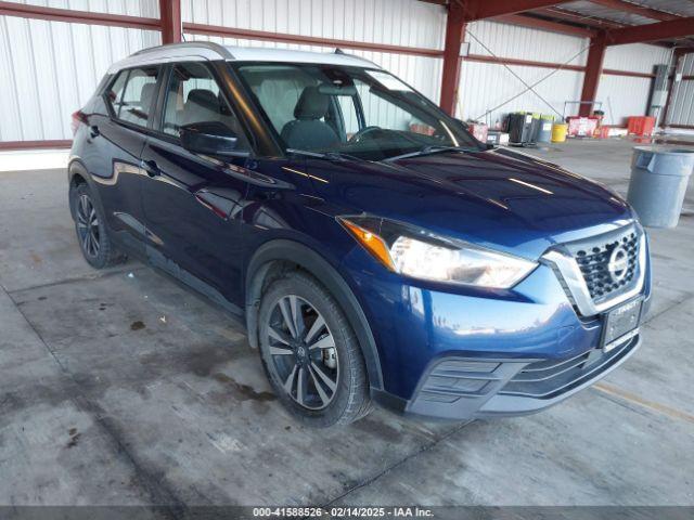  Salvage Nissan Kicks