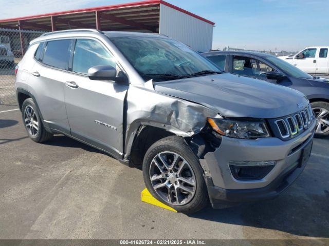  Salvage Jeep Compass