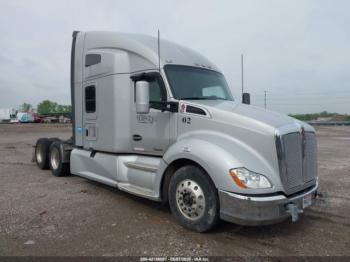  Salvage Kenworth T680