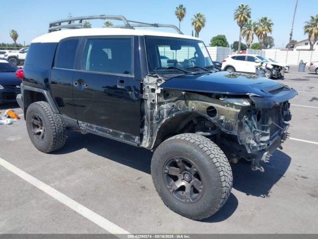  Salvage Toyota FJ Cruiser
