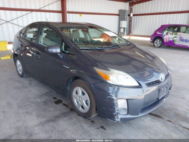  Salvage Toyota Prius