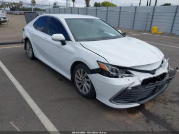  Salvage Toyota Camry