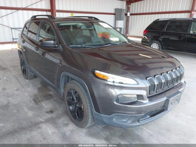  Salvage Jeep Cherokee