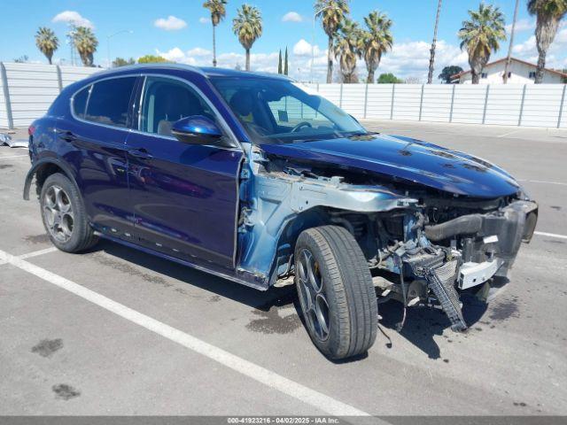  Salvage Alfa Romeo Stelvio
