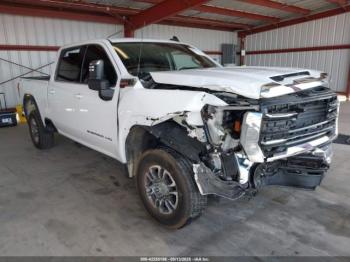  Salvage General Motors Sierra 2500HD