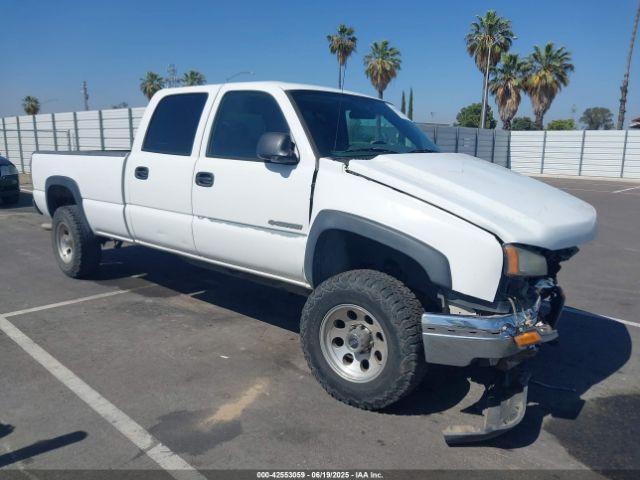  Salvage Chevrolet Silverado 2500