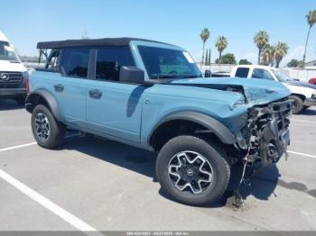  Salvage Ford Bronco