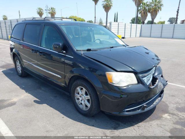 Salvage Chrysler Town & Country
