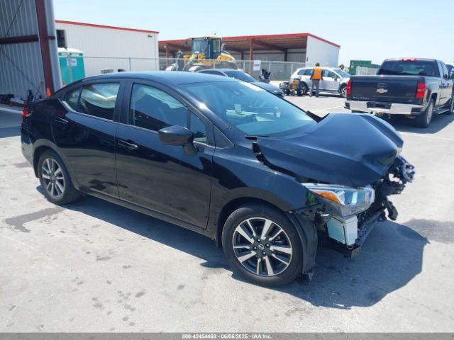  Salvage Nissan Versa