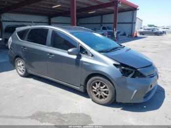  Salvage Toyota Prius v