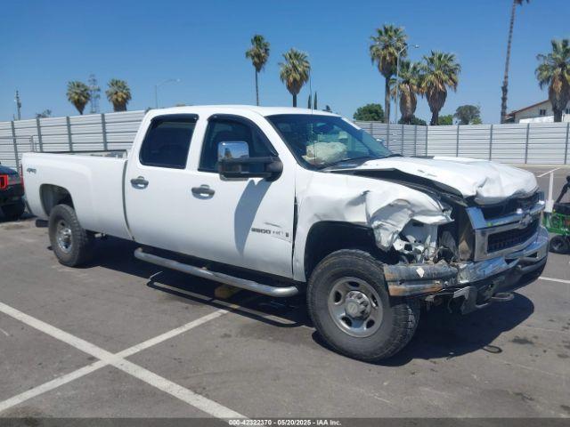  Salvage Chevrolet Silverado 2500