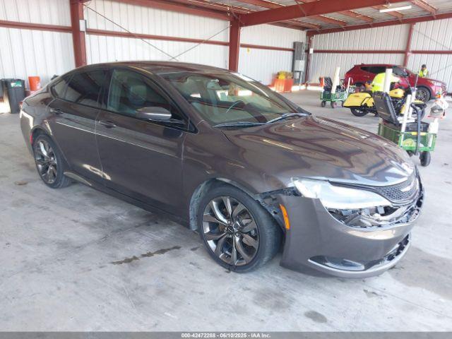  Salvage Chrysler 200