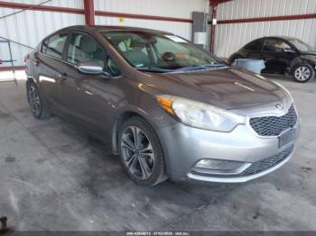  Salvage Kia Forte