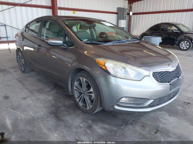  Salvage Kia Forte