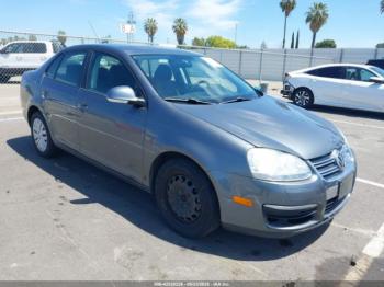  Salvage Volkswagen Jetta