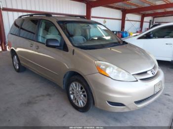  Salvage Toyota Sienna