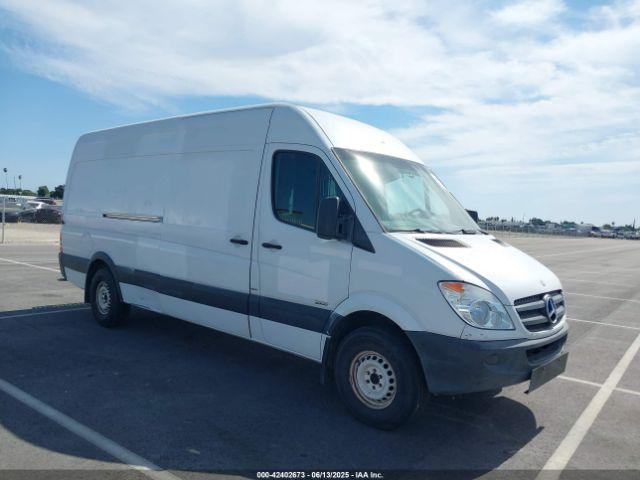  Salvage Mercedes-Benz Sprinter 2500
