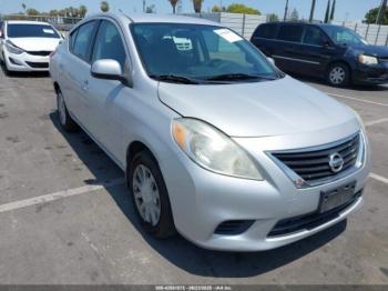  Salvage Nissan Versa