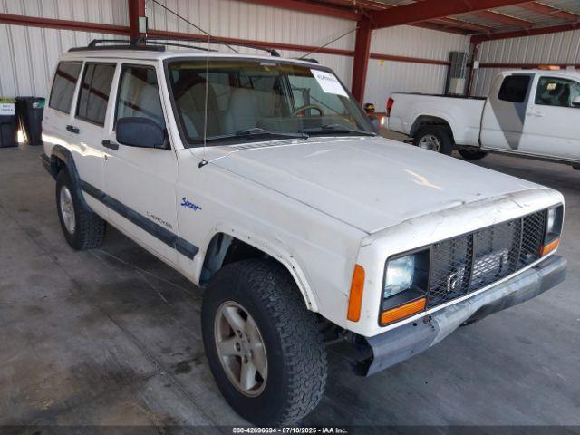  Salvage Jeep Cherokee