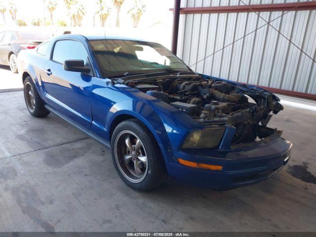 Salvage Ford Mustang