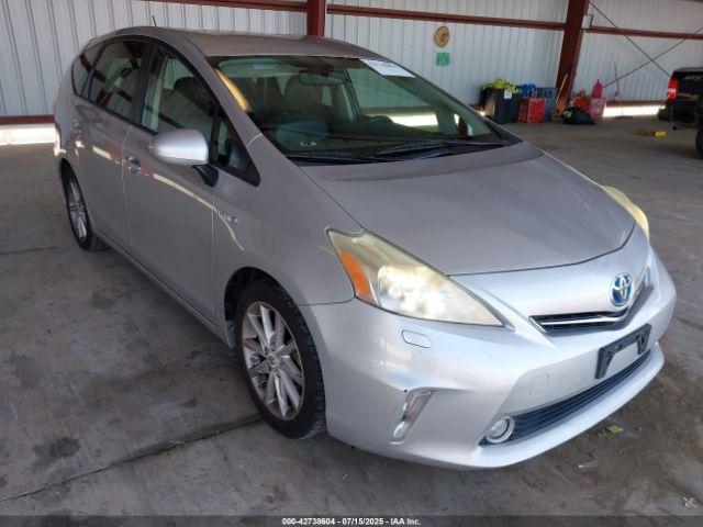  Salvage Toyota Prius v