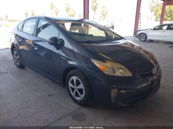  Salvage Toyota Prius