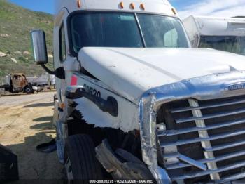  Salvage Freightliner Cascadia 125