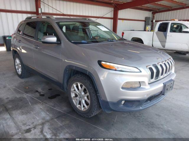  Salvage Jeep Cherokee
